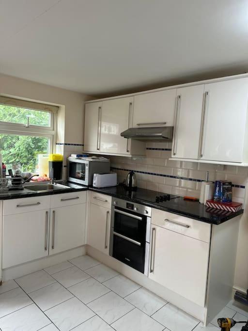 Amazing Gantshill Studio Annexe & Free Parking Redbridge Ngoại thất bức ảnh